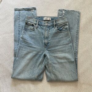 Abercrombie 90s straight ultra high rise Jean 25L/0Long